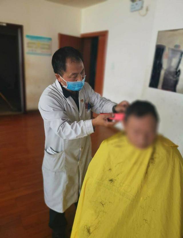 荣誉加身、成果累累，说的就是这位“护士先生”(图3)