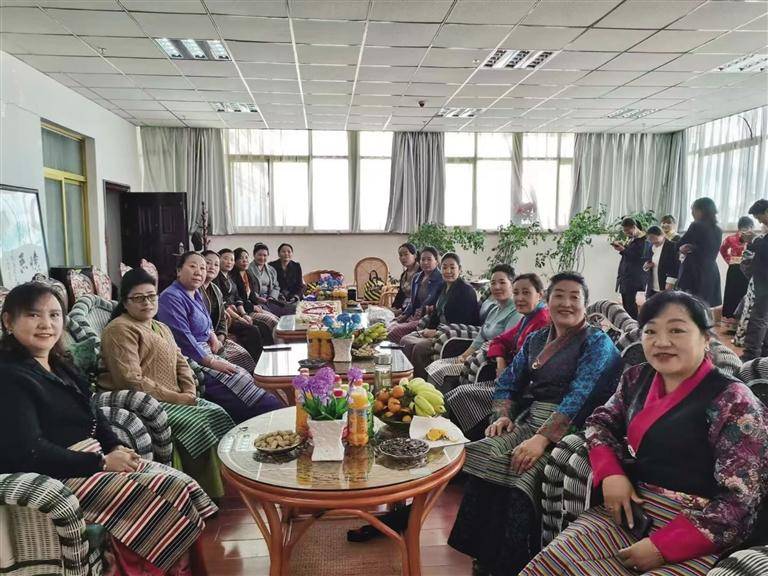 向爱而生 续写伟大 他们把最高荣誉献给“超能妈妈”(图1)