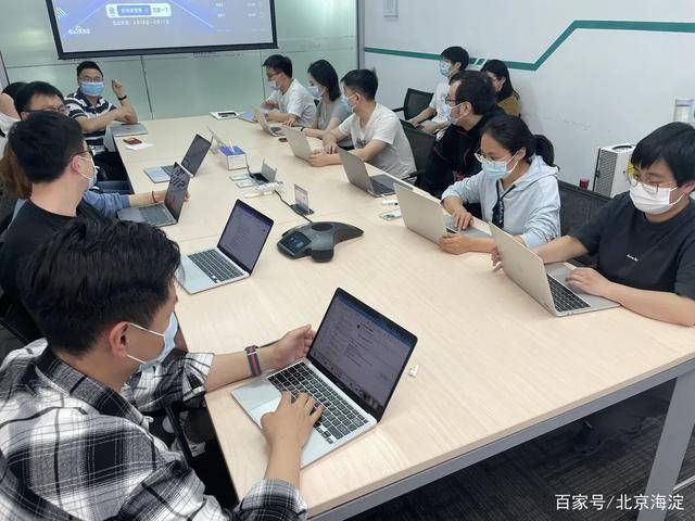 致敬海淀劳动者｜记“北京市工人先锋号”称号获得者百度自然语言处理部(图2)