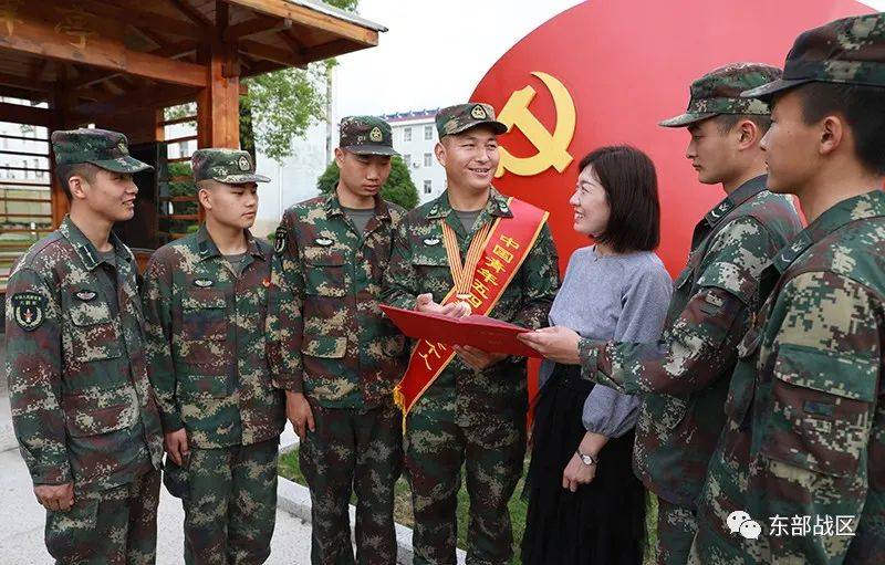 载誉归队！他荣膺中国优秀青年最高荣誉！(图11)