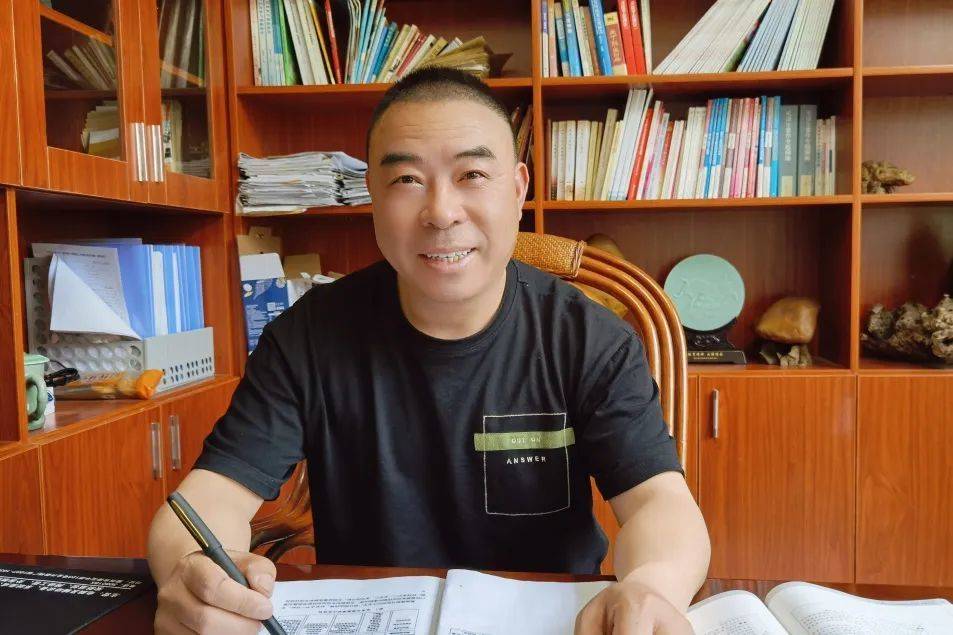 兴华教育集团多名教师荣获区优秀教育人才称号(图2)