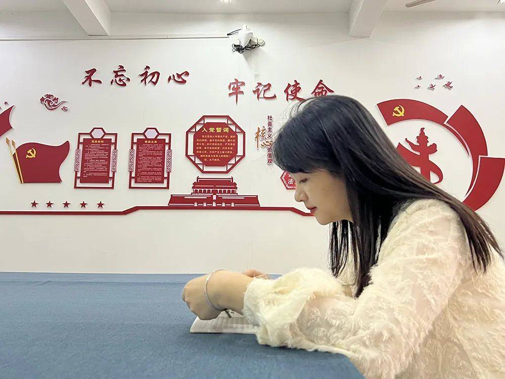 我校在河南省第九届高校辅导员素质能力大赛中喜获一等奖(图2)