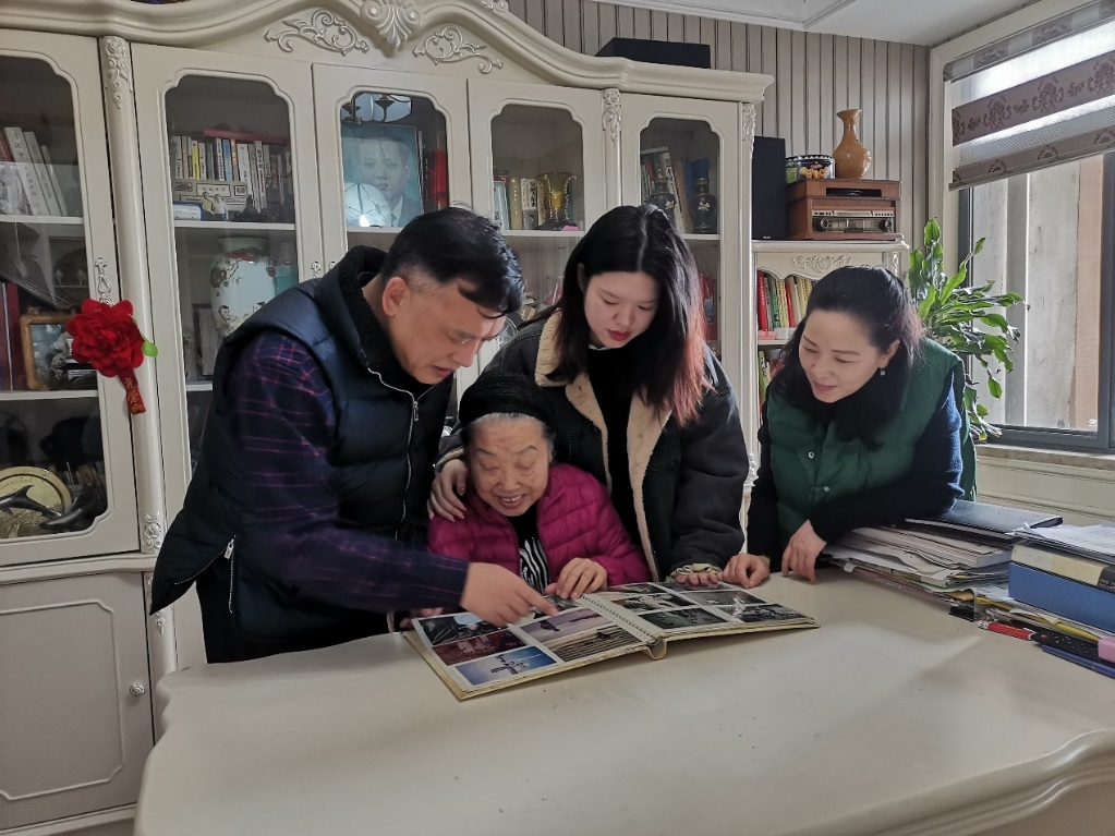 喜报！向东家庭获“全国最美家庭”称号(图3)