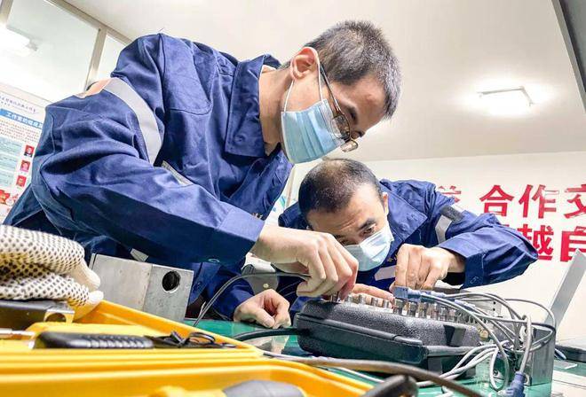 塔山矿陈建龙职工创新工作室获“山西省工人先锋号”称号(图3)