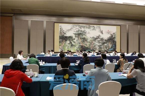 “齐鲁巾帼工匠”发布仪式举行 阳光大姐刘珍荣获“齐鲁巾帼工匠”称号！(图7)