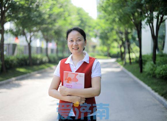 “齐鲁巾帼工匠”发布仪式举行 阳光大姐刘珍荣获“齐鲁巾帼工匠”称号！(图6)