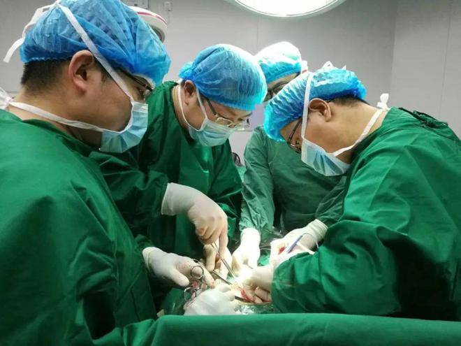 青岛西海岸新区中心医院普外二科王光军荣获“青岛好医生”荣誉称号(图5)