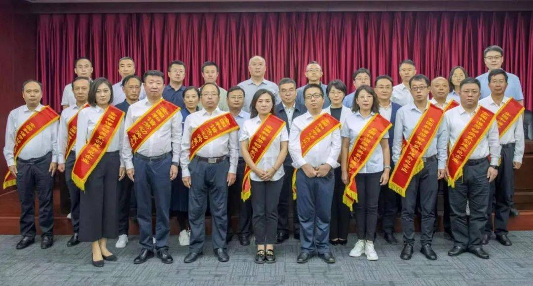 我市华翔集团荣获“全国和谐劳动关系创建示范企业”荣誉称号(图1)