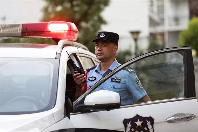 4年接警万余次无一投诉，民警舒德强荣获“武汉楷模”荣誉称号(图4)