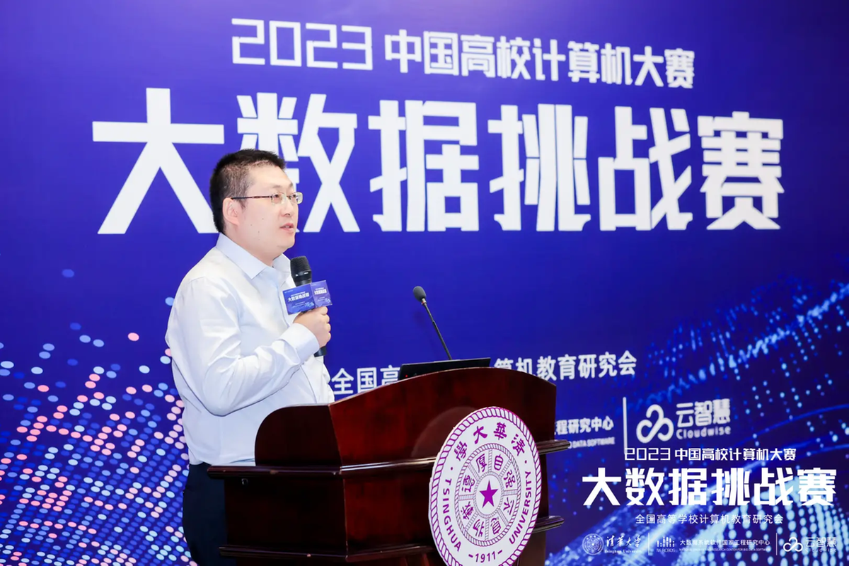 第五届“东莞银行杯”东莞市中小学生书法大赛现场决赛顺利举办 百名选手现场比拼 展现最酷国潮风(图4)