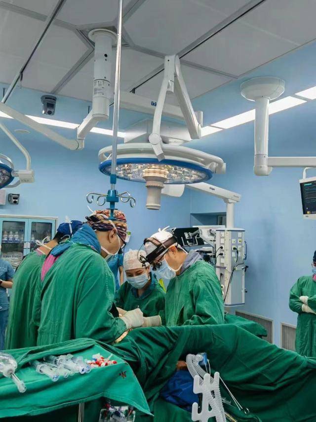 中国医师节｜云南省阜外医院王小啟荣获“全国医务名匠”称号(图3)