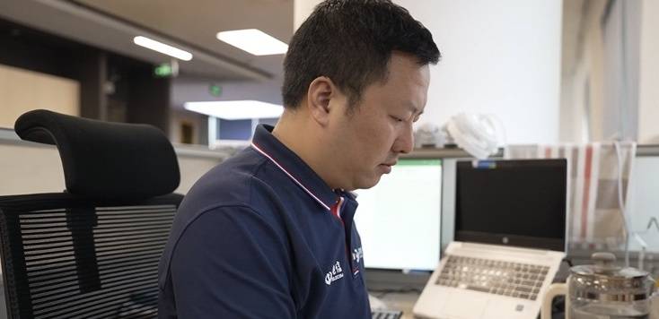匠心筑梦 向“新”而行｜天翼物联绿色双碳产品线总监朱承兴荣获“中央企业劳动模范”称号(图2)