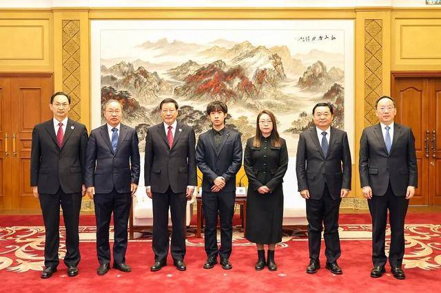 潘非琼被追授全国模范检察官和辽宁省优秀共产党员称号(图5)