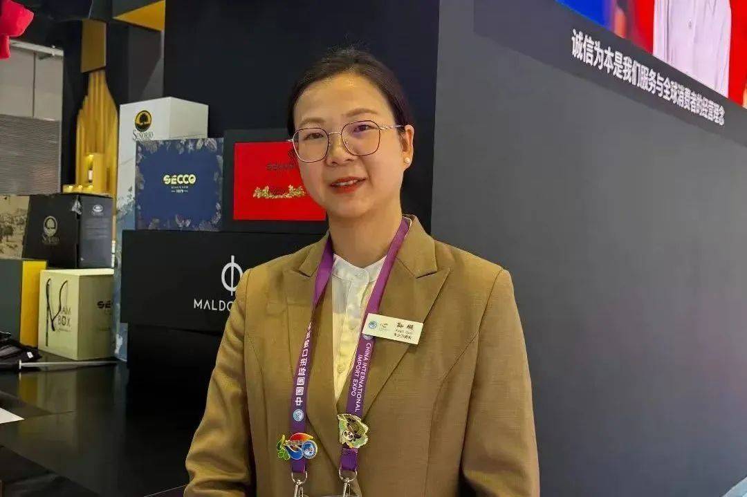 促成多桩国内外生意，孙璇获进博会长宁区优秀志愿者称号(图4)
