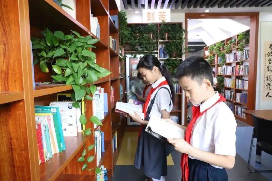 济南市槐荫区泉新学校教师被授予“济南市全民阅读推广人”称号(图2)