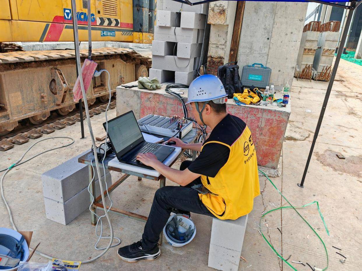 贵州中建建筑科研设计院职工黄钰涵荣获贵阳市“筑城工匠”称号(图3)